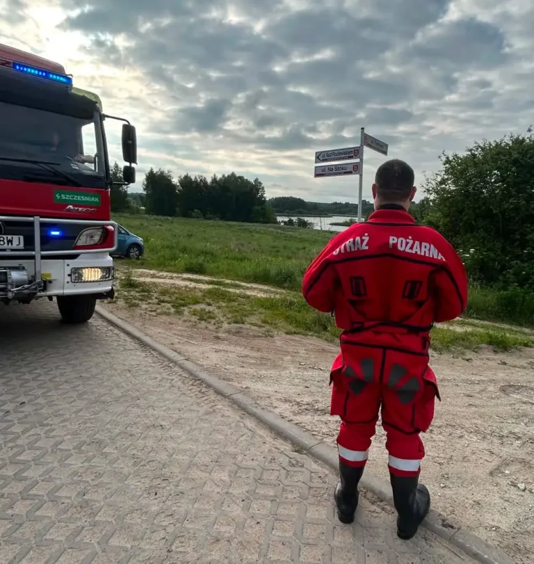 Wędkarz utonął w jednym ze stawów w Dolinie Cybiny
