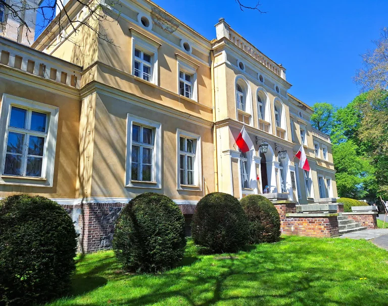 Malowanie ze św. Hubertem w uzarzewskim Muzeum