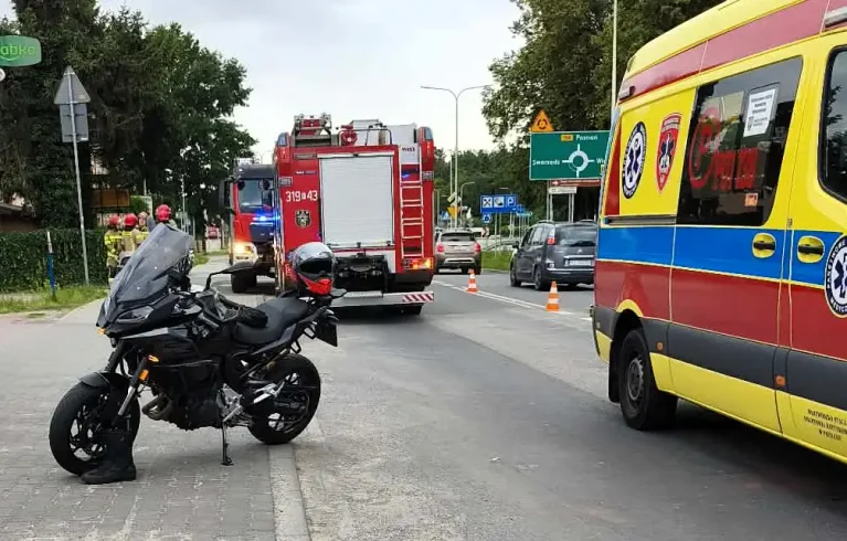 Motocyklista w szpitalu po zderzenie z osobówką