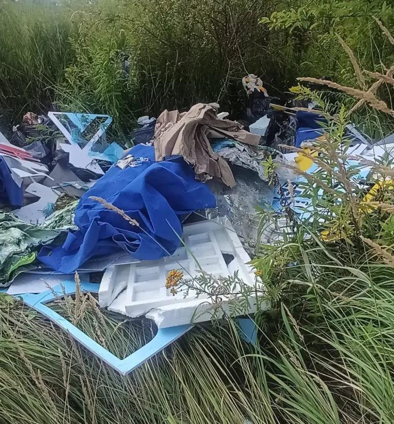 Seryjny „zaśmiecacz” zidentyfikowany przez strażników ze Swarzędza!